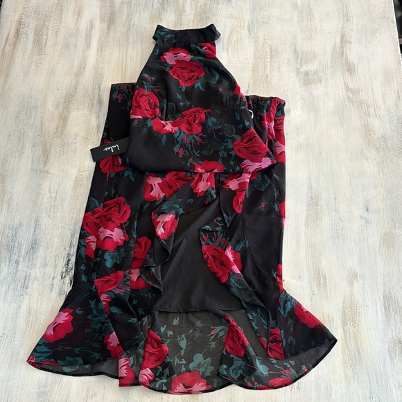 NWT XS Lulus Elegant Entrance Black Red Floral Print Halter Maxi Dress - Picture 3 of 4